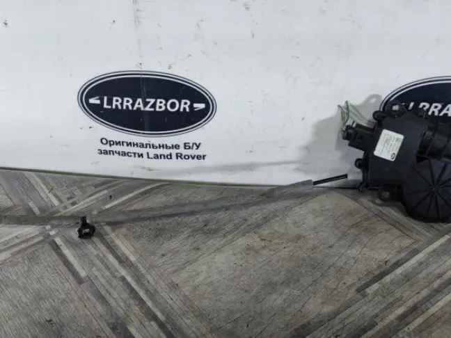 Доводчик крышки багажника Range Rover 4 L405