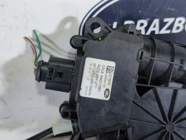 Доводчик крышки багажника Range Rover 4 L405