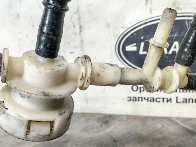 Топливный насос в бак DISCOVERY 3 L319