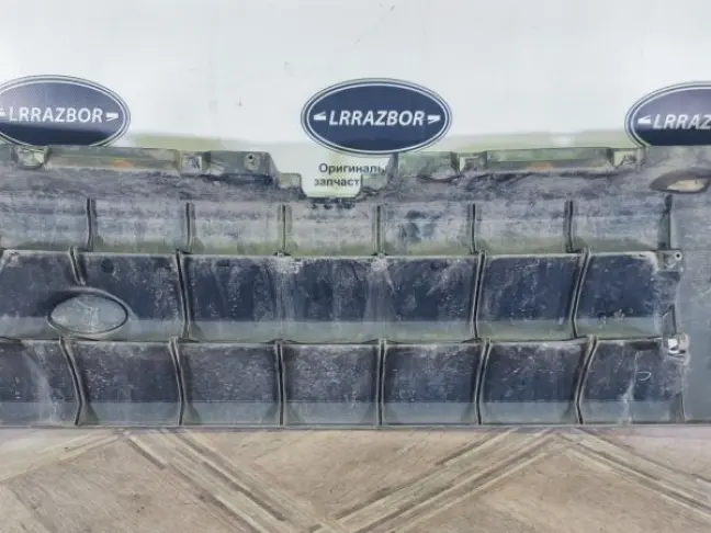 Решетка радиатора Land Rover DISCOVERY 3 L319