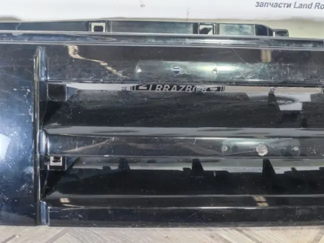 Решетка радиатора Land Rover DISCOVERY 3 L319