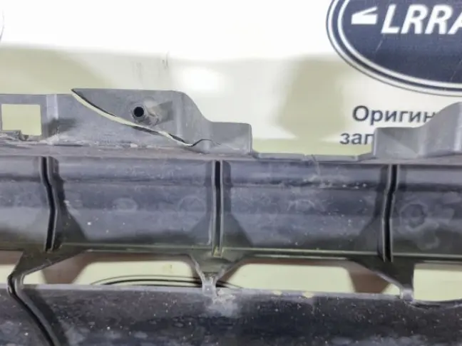 Решетка радиатора Land Rover DISCOVERY 3 L319