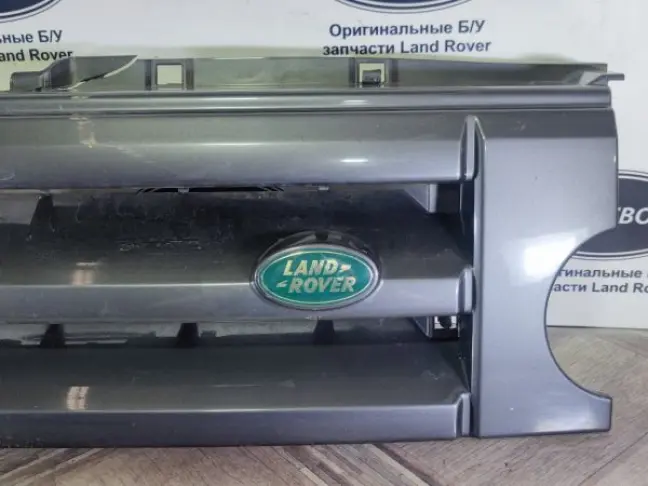 Решетка радиатора Land Rover DISCOVERY 3 L319