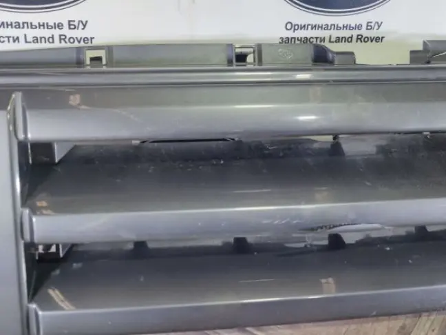 Решетка радиатора Land Rover DISCOVERY 3 L319