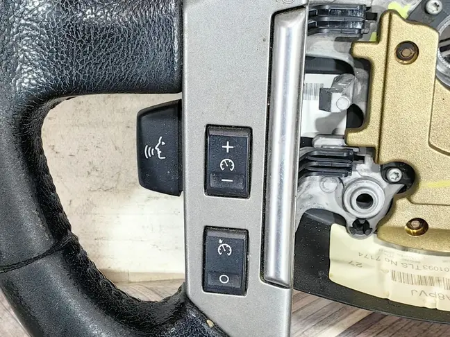 Руль Land Rover DISCOVERY 3 L319  2005 - 2009