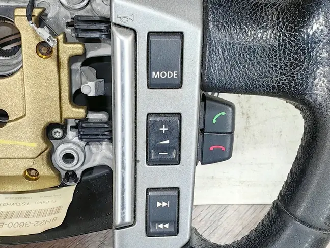 Руль Land Rover DISCOVERY 3 L319  2005 - 2009