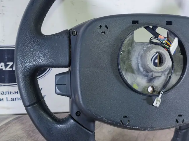 Руль Land Rover DISCOVERY 3 L319  2005 - 2009