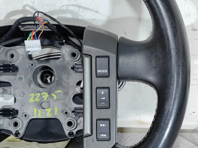 Руль Land Rover DISCOVERY 3 L319  2005 - 2009