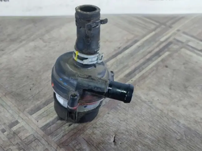 Насос помпа водяной Range Rover Sport 2 L494