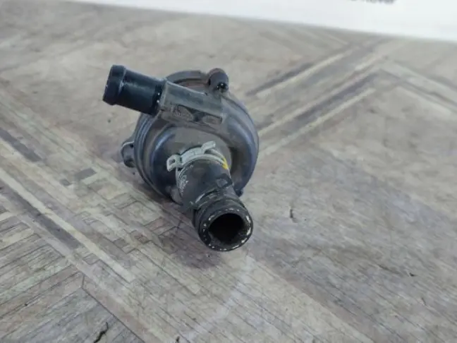 Насос помпа водяной Range Rover Sport 2 L494