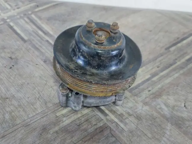 Помпа Range Rover 3 L322 05-09 4.4