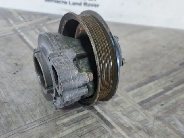 Помпа Range Rover 3 L322 05-09 4.4