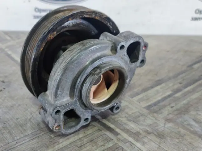 Помпа Range Rover 3 L322 05-09 4.4