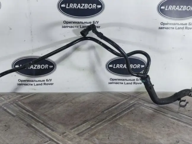 Патрубок системы охлаждения Range Rover 3 L322 5.0