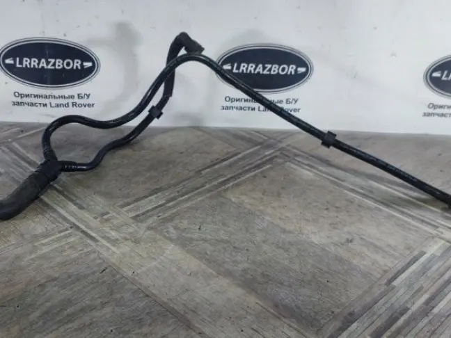 Патрубок системы охлаждения Range Rover 3 L322 5.0