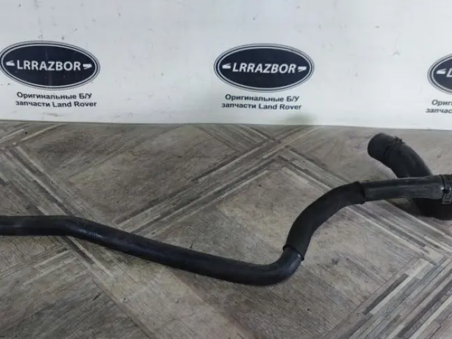 Патрубок радиатора нижний Range Rover 3 L322 5.0