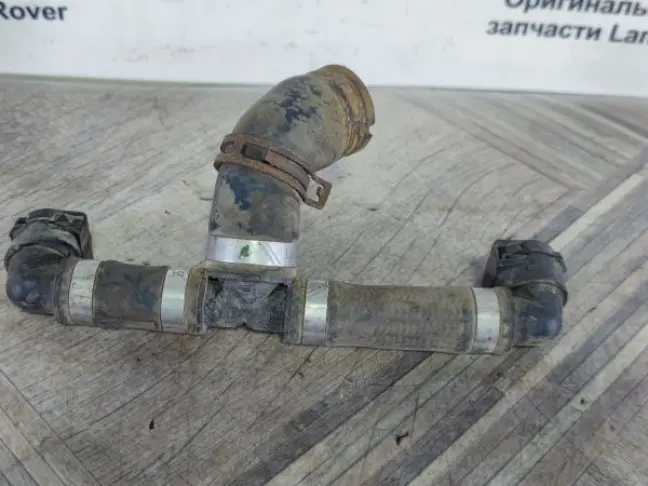 Патрубок системы охлаждения Range Rover L322 02-06