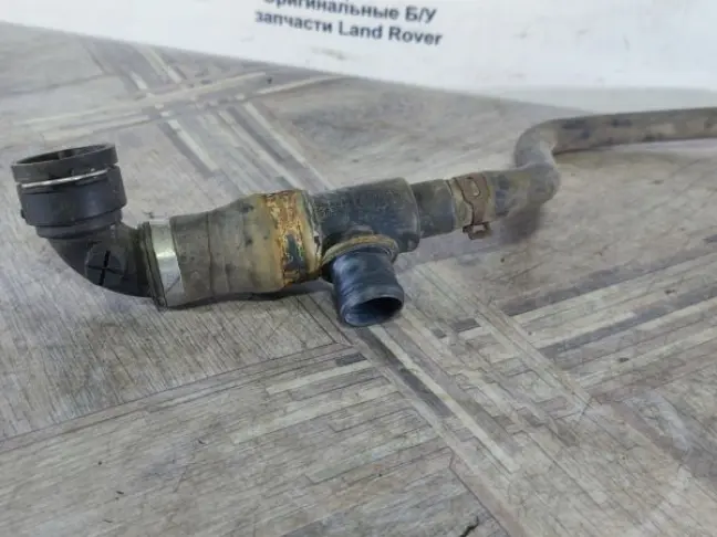 Патрубок системы охлаждения Range Rover L322 05-09