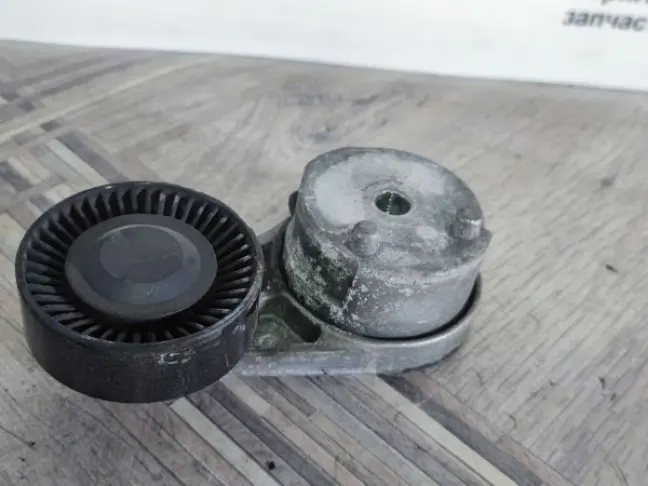 Натяжитель ремня Land Rover Range Rover Sport L320