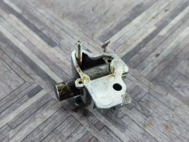 Натяжитель цепи ГРМ Land Rover Sport L320 09-12