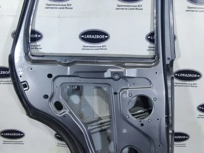 Дверь задняя левая Range Rover Sport L320 05-12