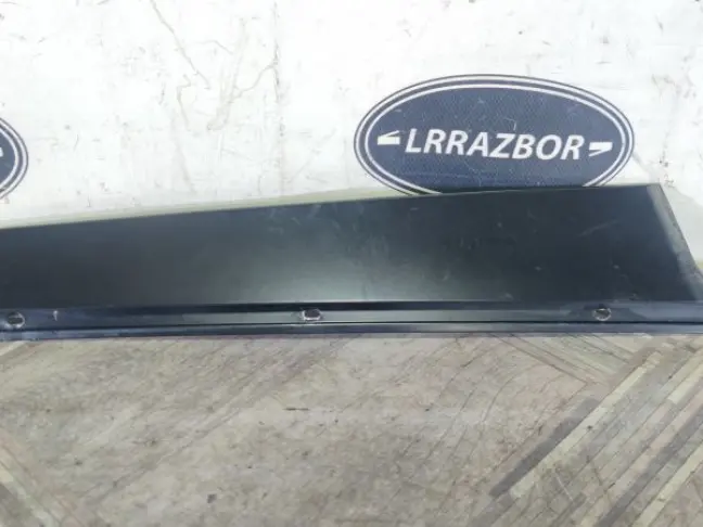 Молдинг двери вертикальный Range Rover 3 L322