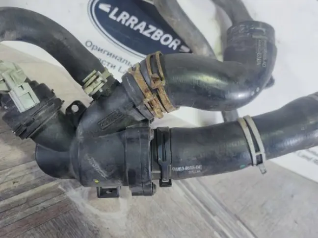 Термостат с патрубками Range Rover 3 L322 5.0