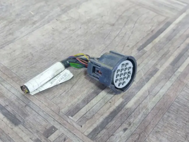 Фишка разъёма фары Range Rover L322 2009-2012