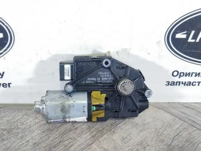 Моторчик люка Range Rover L322 09-12