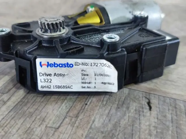 Моторчик люка Range Rover L322 09-12