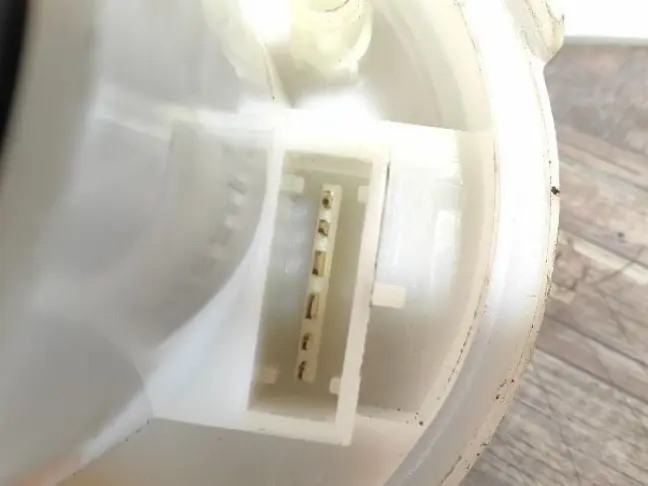 Крышка бака Range Rover L322 09-12