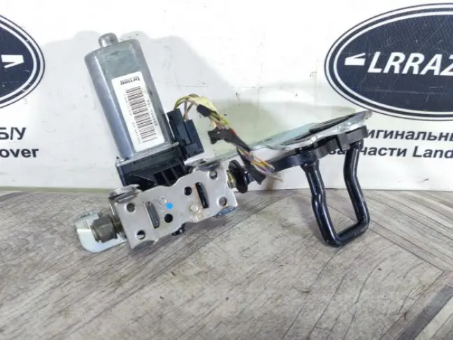 Мотор спинки дивана правый Range Rover L322 09-12