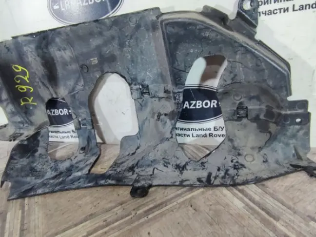 Пыльник двигателя правый Range Rover L322 09-12