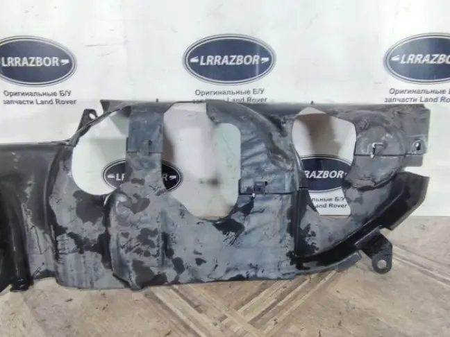 Пыльник двигателя правый Range Rover L322 09-12