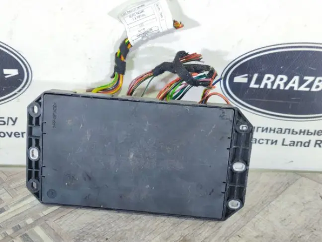 Блок предохранителей пв багажник Range Rover L322