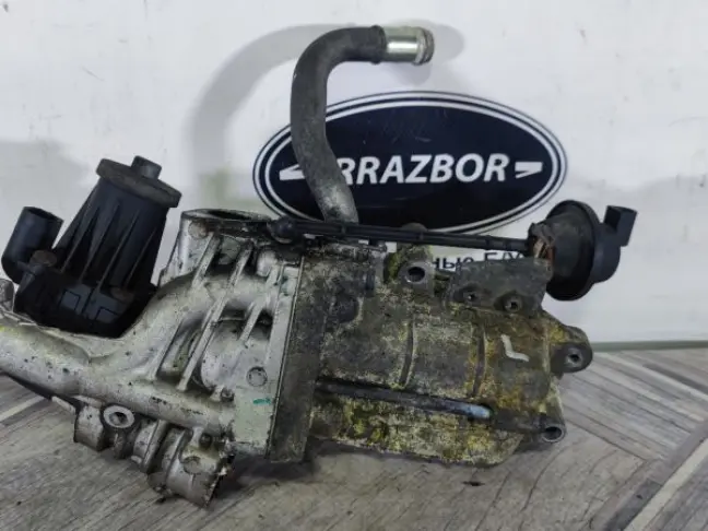 Клапан ЕГР левый Land Rover DISCOVERY 4 L319 3.0