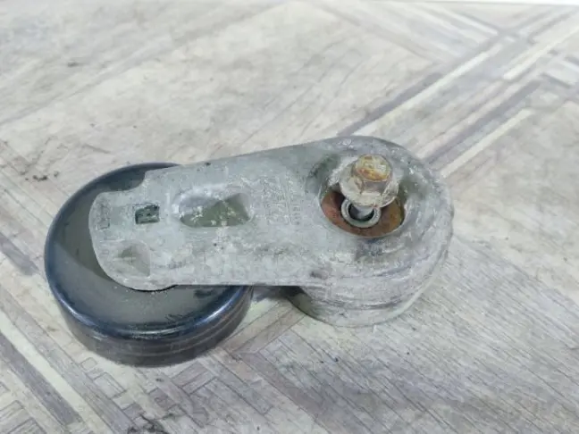 Ролик натяжитель Range Rover Sport 3.0 L320