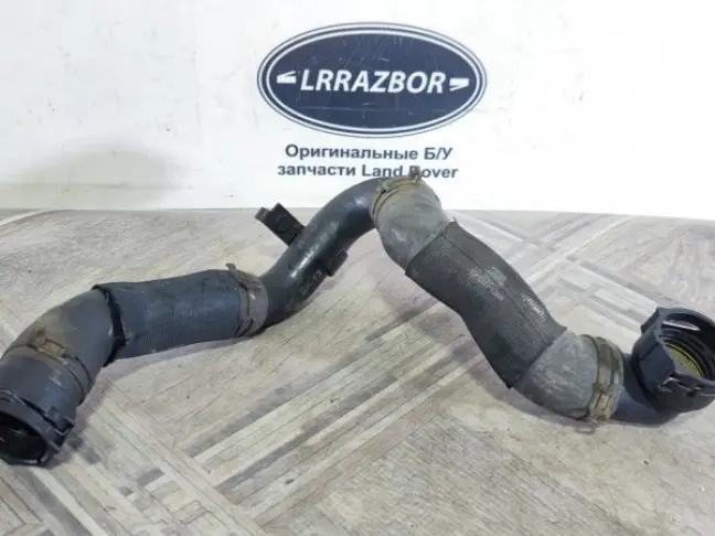 Патрубок охлаждения от блока Range Rover Sport 3.0
