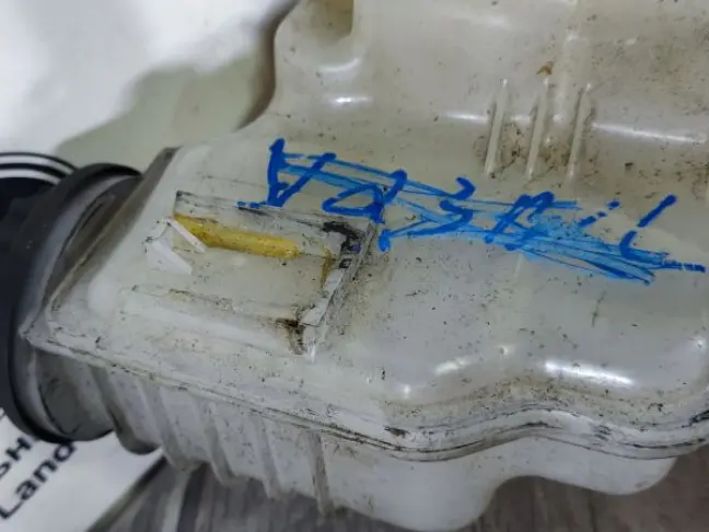 Бачок расширительный Range Rover Sport L320