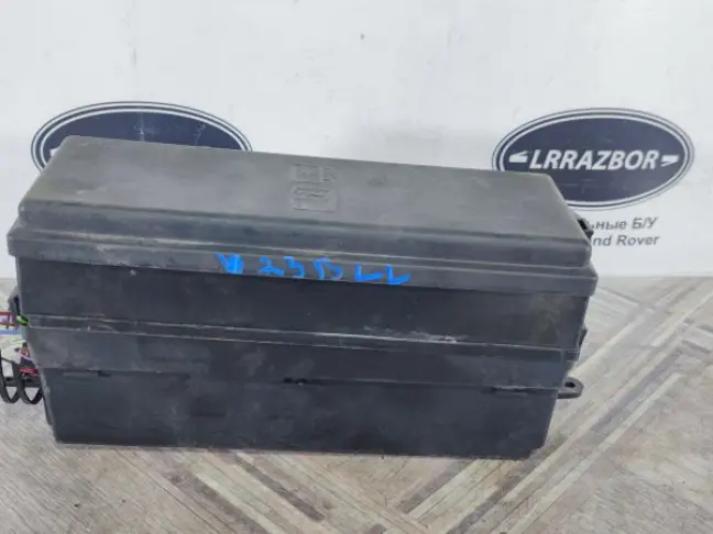 Блок предохранителей под капот Sport L320 3.0