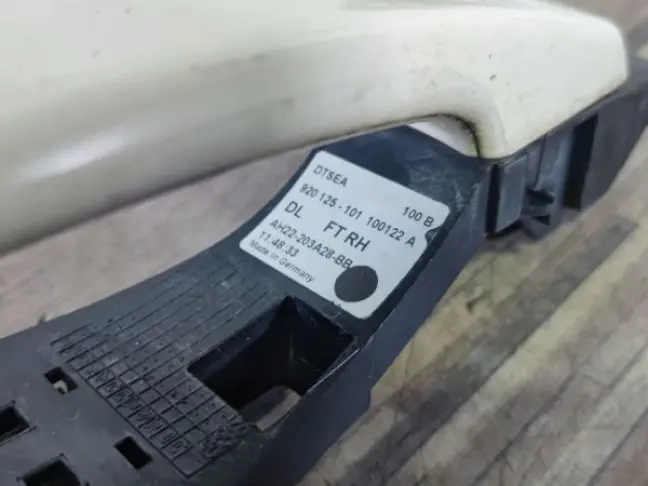 Ручка двери передняя правая Range Rover Sport L320