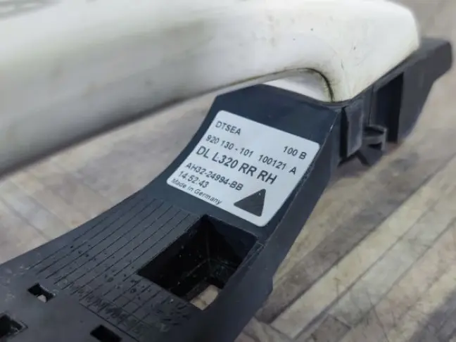 Ручка двери задняя правая Range Rover Sport L320