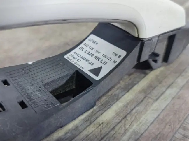 Ручка двери задняя левая Range Rover Sport L320