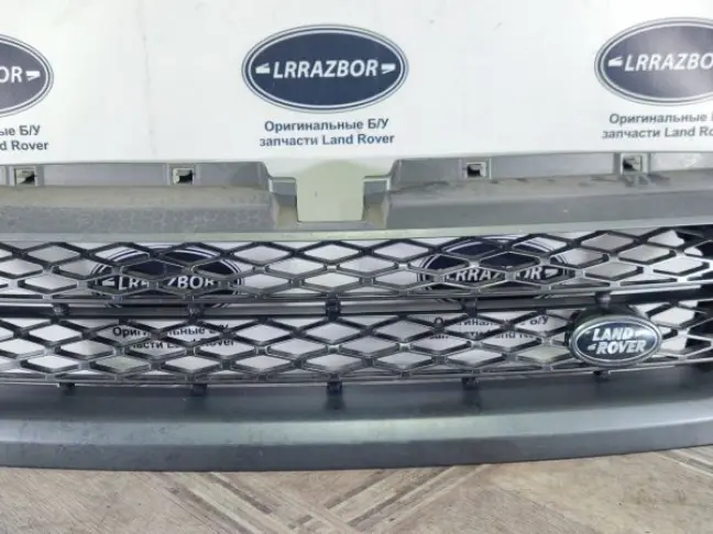 Решетка радиатора Range Rover Sport L320