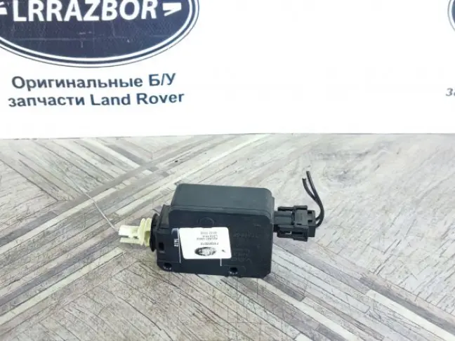 Замок лючка бензобака DISCOVERY 3/4 L319