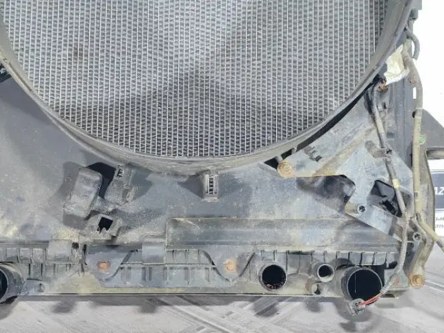 Кассета радиаторов в сборе DISCOVERY 4 L319 09-14