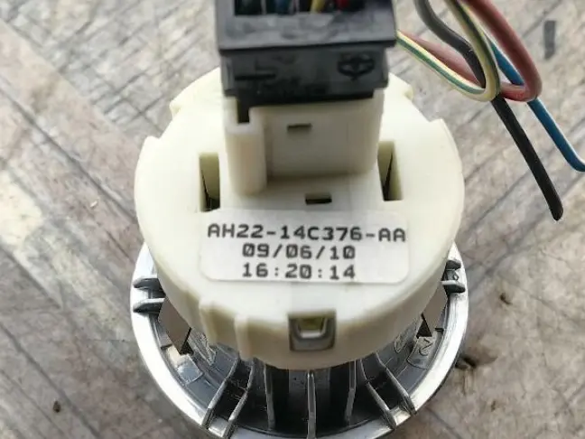 Кнопка запуска двигателя Discovery 4/ Sport L320