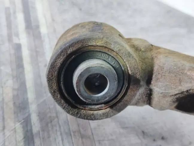 Рычаг передний верхн правый Land Rover Sport L320