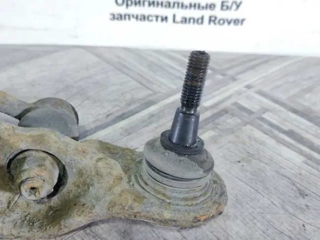 Рычаг передний верхн правый Land Rover Sport L320