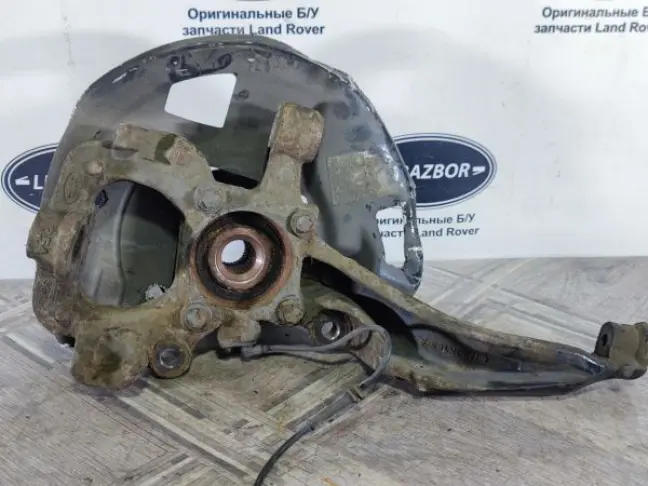 Кулак передний правый Range Rover Sport L320 09-13